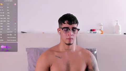 Snapshot of camilo_ospina_ chatting on April 2026 08:26:02 PM INDEPENDENT MODEL online show from April 2026 08:26:02 PM