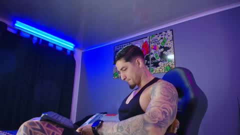 Snapshot of camiloalvarezzz3 chatting on October 2025 01:44:02 PM CAMILO online show from October 2025 01:44:02 PM