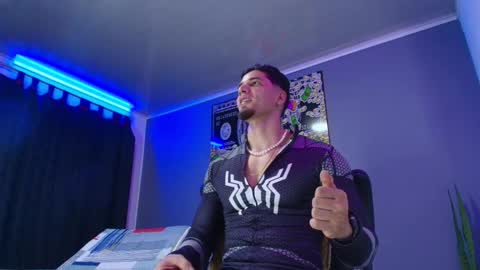 Snapshot of camiloalvarezzz3 chatting on October 2025 10:55:01 PM CAMILO online show from October 2025 10:55:01 PM