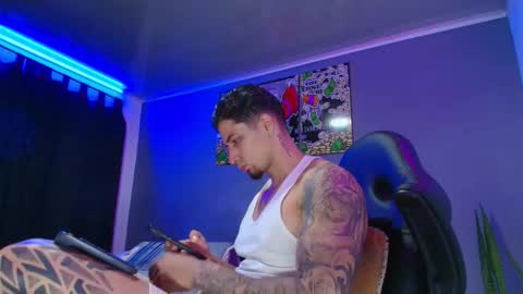 Snapshot of camiloalvarezzz3 chatting on December 2025 12:31:02 PM CAMILO online show from December 2025 12:31:02 PM