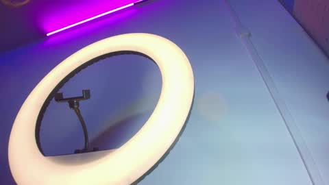 Snapshot of camiloalvarezzz3 chatting on May 2026 03:44:01 AM CAMILO online show from May 2026 03:44:01 AM