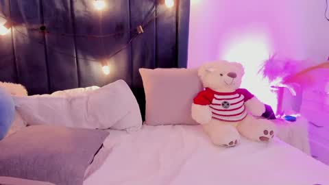 CamiloDoumit online show from January 2025 02:25:02 PM