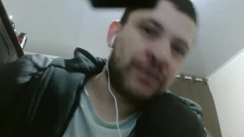 Snapshot of camiloking17 chatting on February 2025 01:33:01 PM camilo online show from February 2025 01:33:01 PM