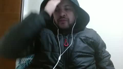 Snapshot of camiloking17 chatting on February 2025 07:45:02 AM camilo online show from February 2025 07:45:02 AM