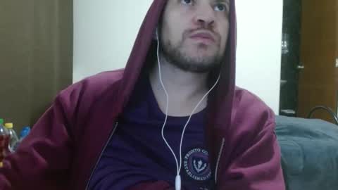 Snapshot of camiloking17 chatting on February 2025 01:16:01 PM camilo online show from February 2025 01:16:01 PM