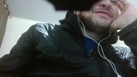 Snapshot of camiloking17 chatting on September 2025 01:18:01 AM camilo online show from September 2025 01:18:01 AM