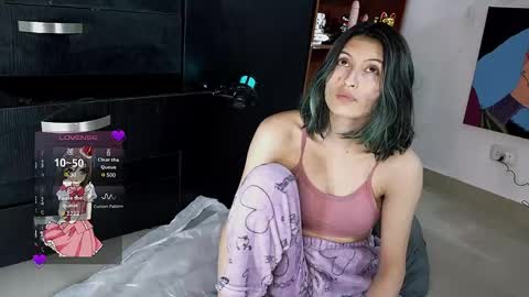 Cami  online show from April 2026 02:31:01 AM