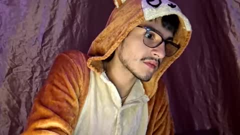 camilor00 online show from November 2025 12:27:01 AM