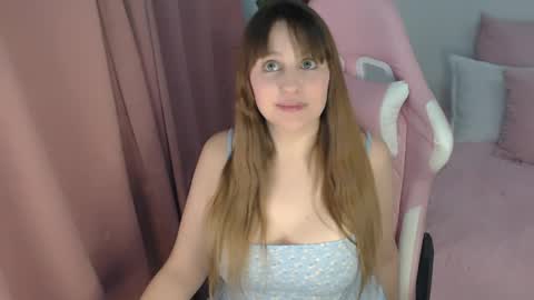  Nicole   online show from April 2026 06:22:01 AM