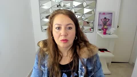 camixxx_m online show from December 2025 12:33:02 PM