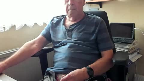 Cammee online show from December 2025 11:04:02 AM