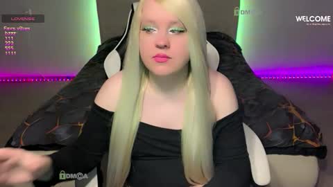 Snapshot of camsmiley chatting on January 2026 06:34:02 PM Miley online show from January 2026 06:34:02 PM