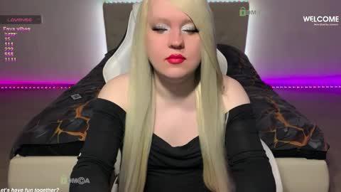 Snapshot of camsmiley chatting on April 2026 07:57:02 AM Miley online show from April 2026 07:57:02 AM