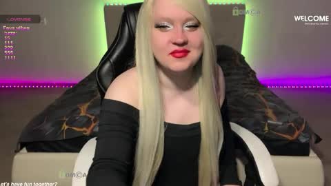 Snapshot of camsmiley chatting on April 2026 08:20:02 PM Miley online show from April 2026 08:20:02 PM