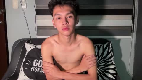 Ethan online show from October 2025 05:02:02 PM