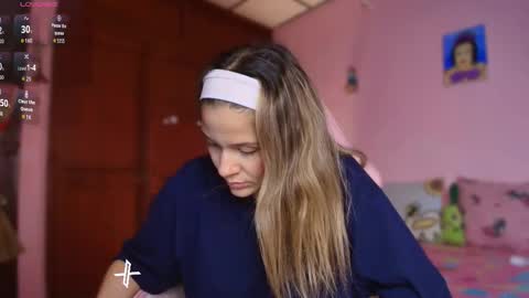 Candase online show from October 2025 09:48:02 PM