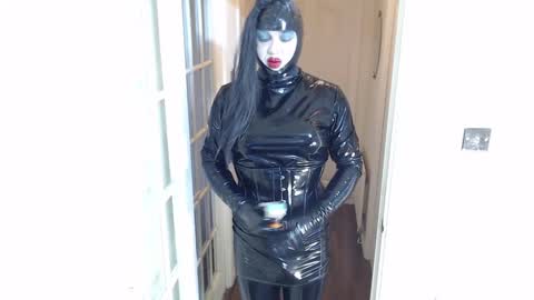 candi smokes online show from February 2025 02:37:01 PM