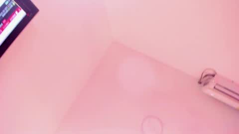 CANDICE WAYNE online show from May 2026 12:12:01 PM