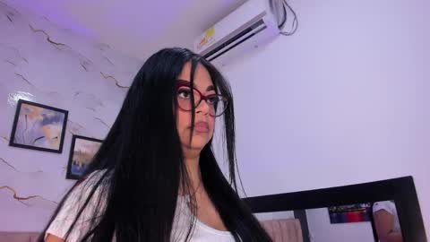CANDICE WAYNE online show from May 2026 12:02:01 PM