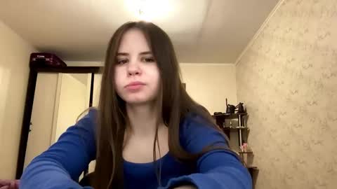 Snapshot of candisbartolone chatting on November 2025 11:10:02 AM Isabella online show from November 2025 11:10:02 AM