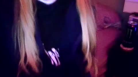 Candi online show from November 2025 04:46:02 AM