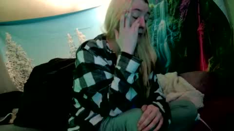 Candi online show from February 2026 03:48:01 AM