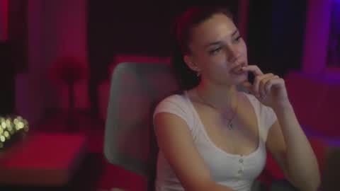 Candy Storm online show from December 2025 11:00:02 PM