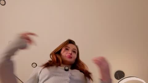 Hey there Im Anna 21 years old online show from May 2026 06:12:02 PM
