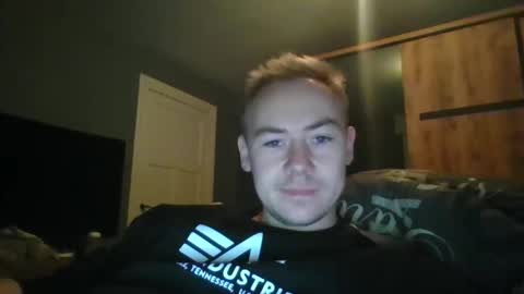 candy_boy_xoxo online show from November 2025 04:11:02 PM