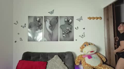 Im ChloeJoin The Fan Club online show from February 2026 11:06:02 AM