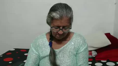 candy online show from November 2025 12:25:01 AM