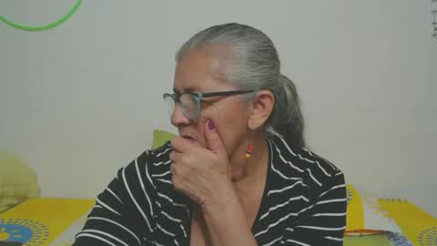 Snapshot of candy_mature_ chatting on February 2026 12:09:01 AM candy online show from February 2026 12:09:01 AM