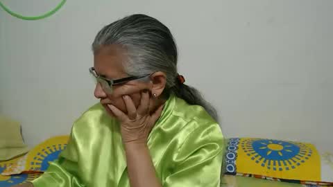 Snapshot of candy_mature_ chatting on February 2026 01:14:02 PM candy online show from February 2026 01:14:02 PM