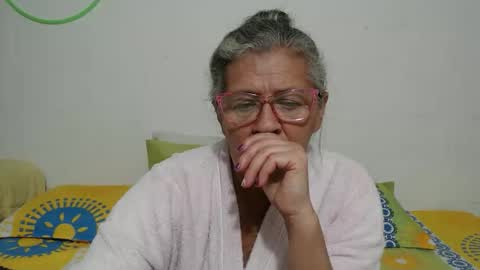 Snapshot of candy_mature_ chatting on February 2026 11:56:01 PM candy online show from February 2026 11:56:01 PM