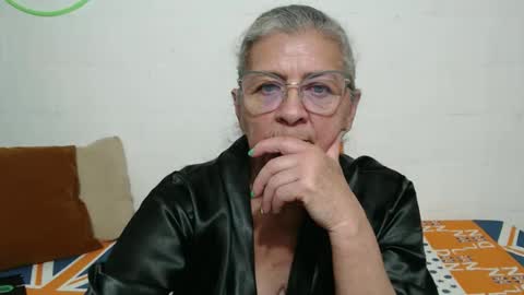 Snapshot of candy_mature_ chatting on February 2026 01:06:01 AM candy online show from February 2026 01:06:01 AM
