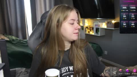 Snapshot of candy_meggie chatting on December 2024 09:25:02 AM Megan online show from December 2024 09:25:02 AM