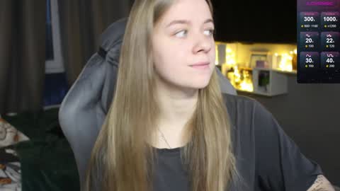 Snapshot of candy_meggie chatting on December 2024 01:18:02 PM Megan online show from December 2024 01:18:02 PM