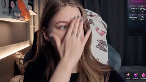 Snapshot of candy_meggie chatting on January 2025 03:25:02 PM Megan online show from January 2025 03:25:02 PM