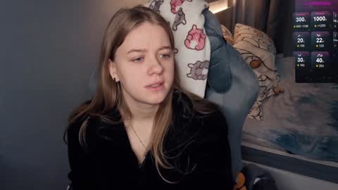 Snapshot of candy_meggie chatting on January 2025 11:28:01 AM Megan online show from January 2025 11:28:01 AM