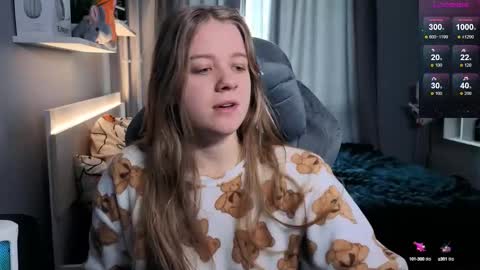 Snapshot of candy_meggie chatting on March 2025 09:43:01 AM Megan online show from March 2025 09:43:01 AM