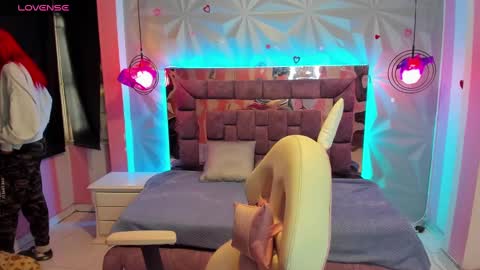 Ania online show from March 2025 12:11:02 PM