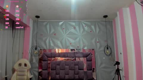 Ania online show from November 2025 11:14:01 AM