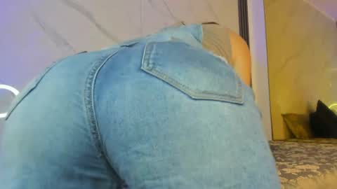 Candy plus online show from April 2026 07:03:02 PM