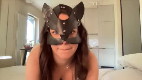 Snapshot of candy_puss chatting on May 2026 04:25:02 PM candy online show from May 2026 04:25:02 PM