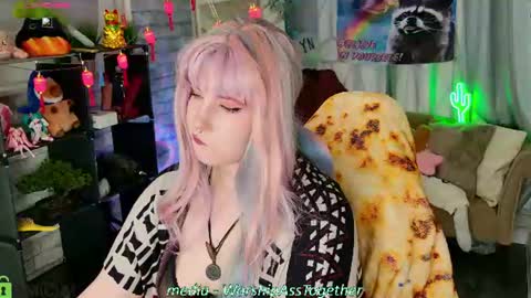 Snapshot of candy_yeahh chatting on July 2026 01:10:02 AM Mary online show from July 2026 01:10:02 AM