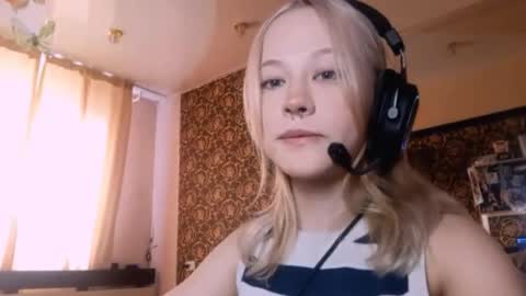 Snapshot of candyceisgrigg chatting on April 2026 11:26:02 AM Mia online show from April 2026 11:26:02 AM