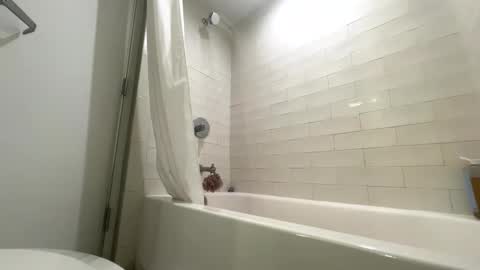 candyclaws05 online show from March 2026 06:43:01 PM