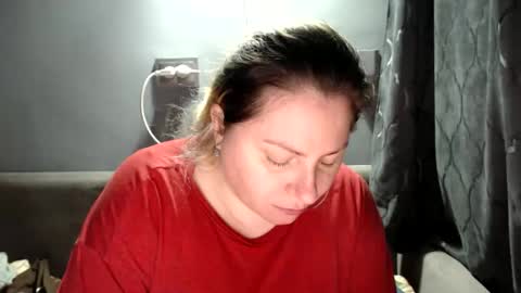 Laura online show from October 2025 05:02:02 PM