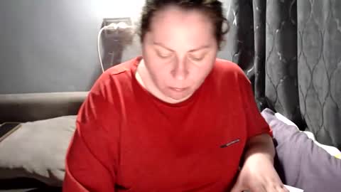 Snapshot of candycream74 chatting on April 2026 07:05:01 PM Laura online show from April 2026 07:05:01 PM