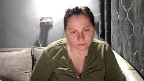 Snapshot of candycream74 chatting on April 2026 02:27:02 AM Laura online show from April 2026 02:27:02 AM